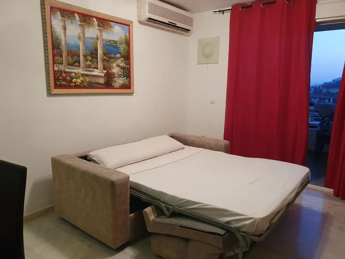 Apartamento Ático 3 habitaciones Benalmadena Costa con jacuzzi y barbacoa privado